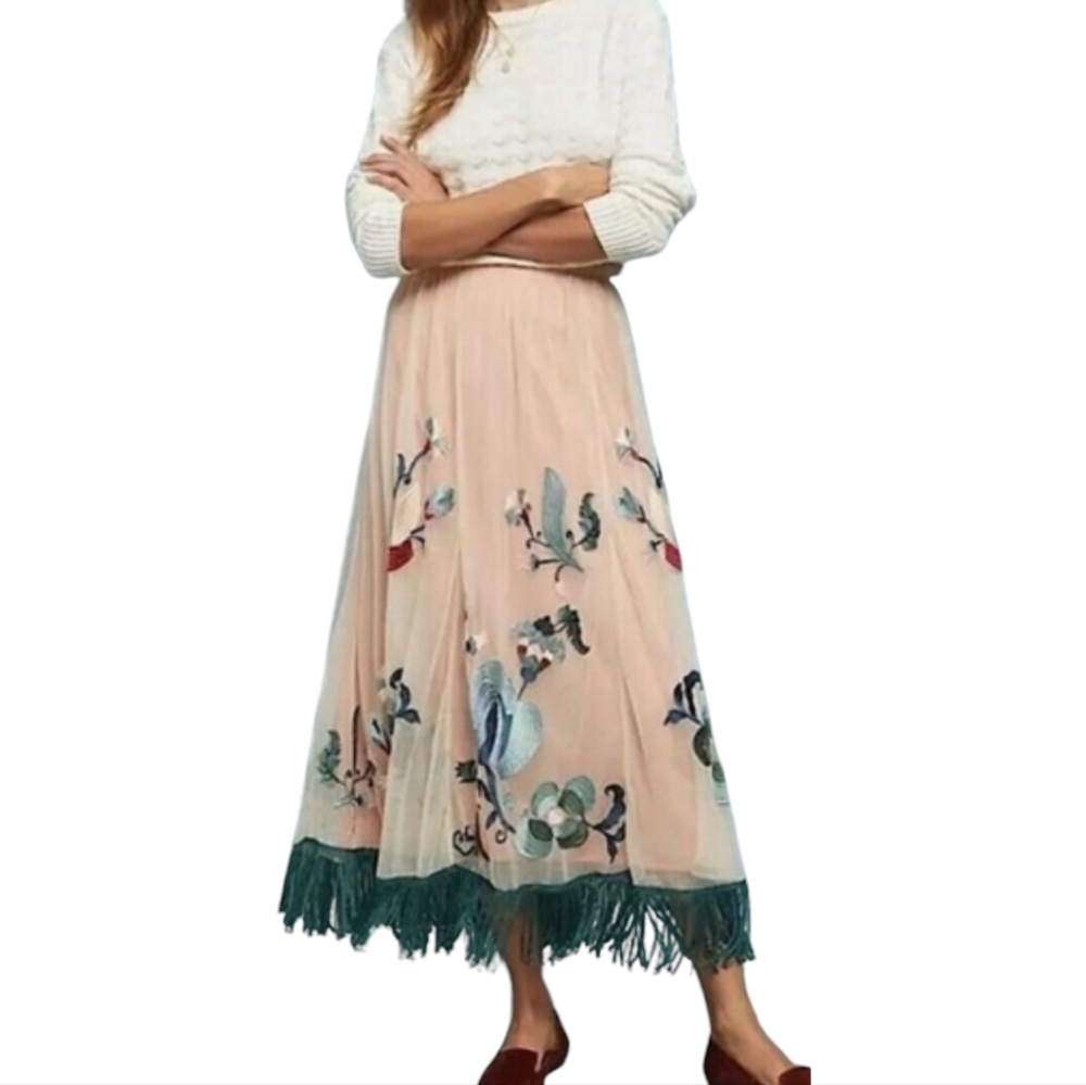Anthropologie akemi+kin Penny fringe embroidered skirt size 4 EUC